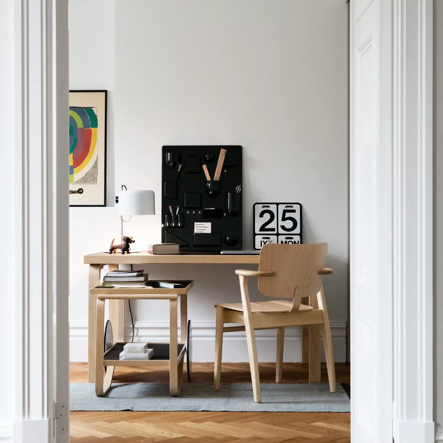 Aalto Table rectangular 80 A Domus Chair Tea Trolley 901 web 1440x 2x progressive