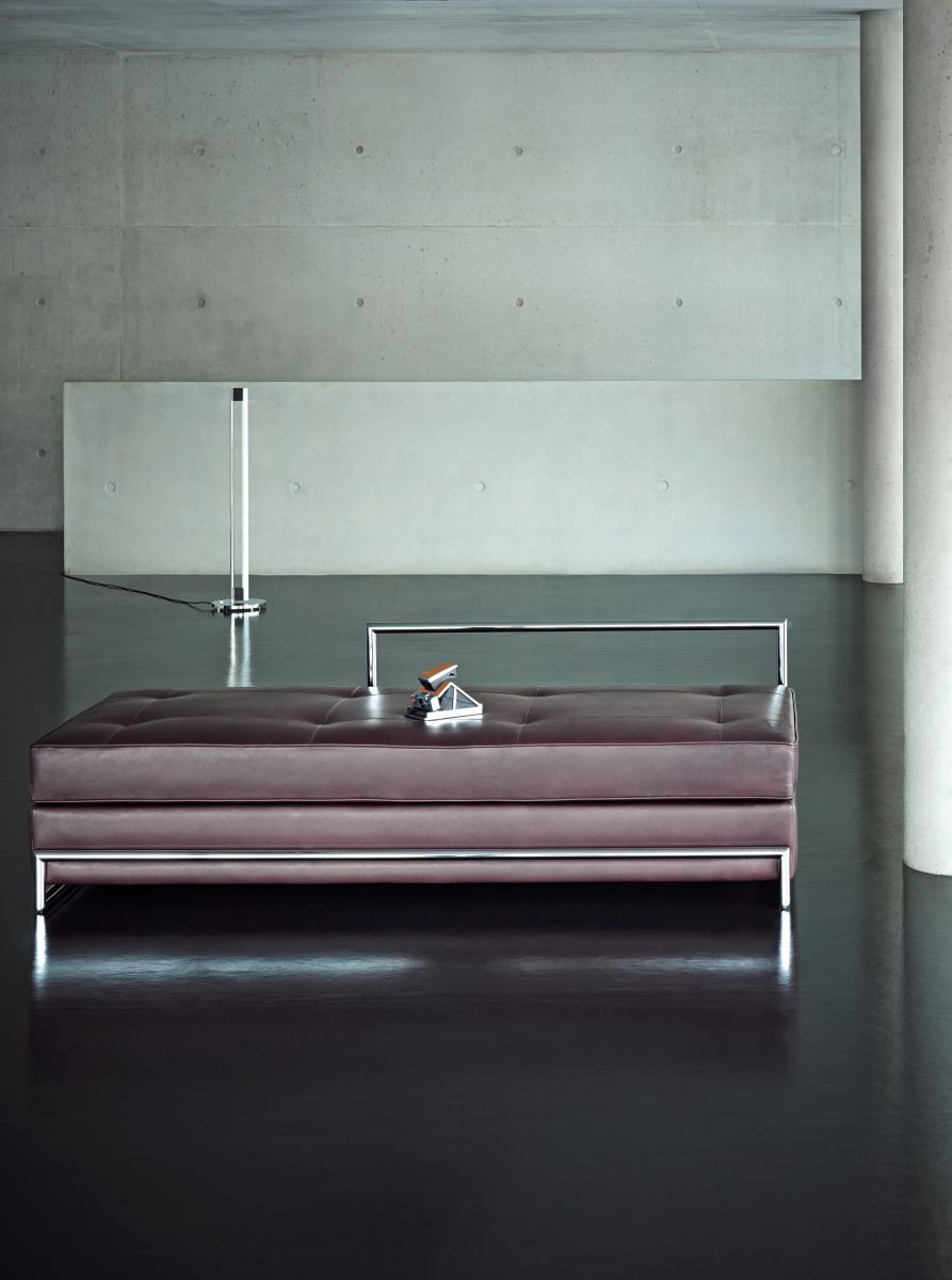 Classi Con day bed tube light floor lamp photo seelen