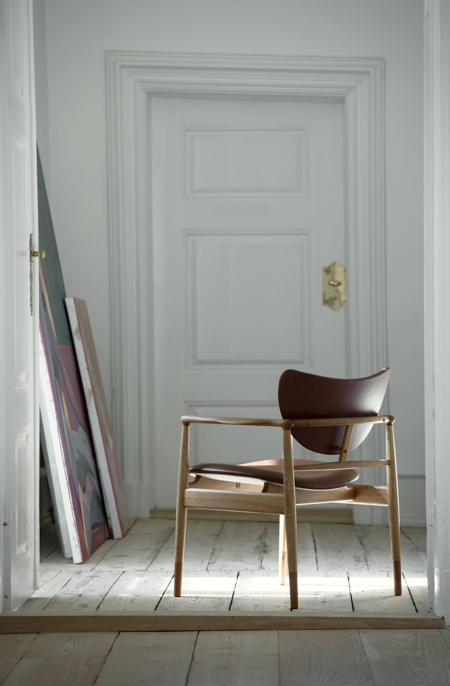 3 48 chair cognac