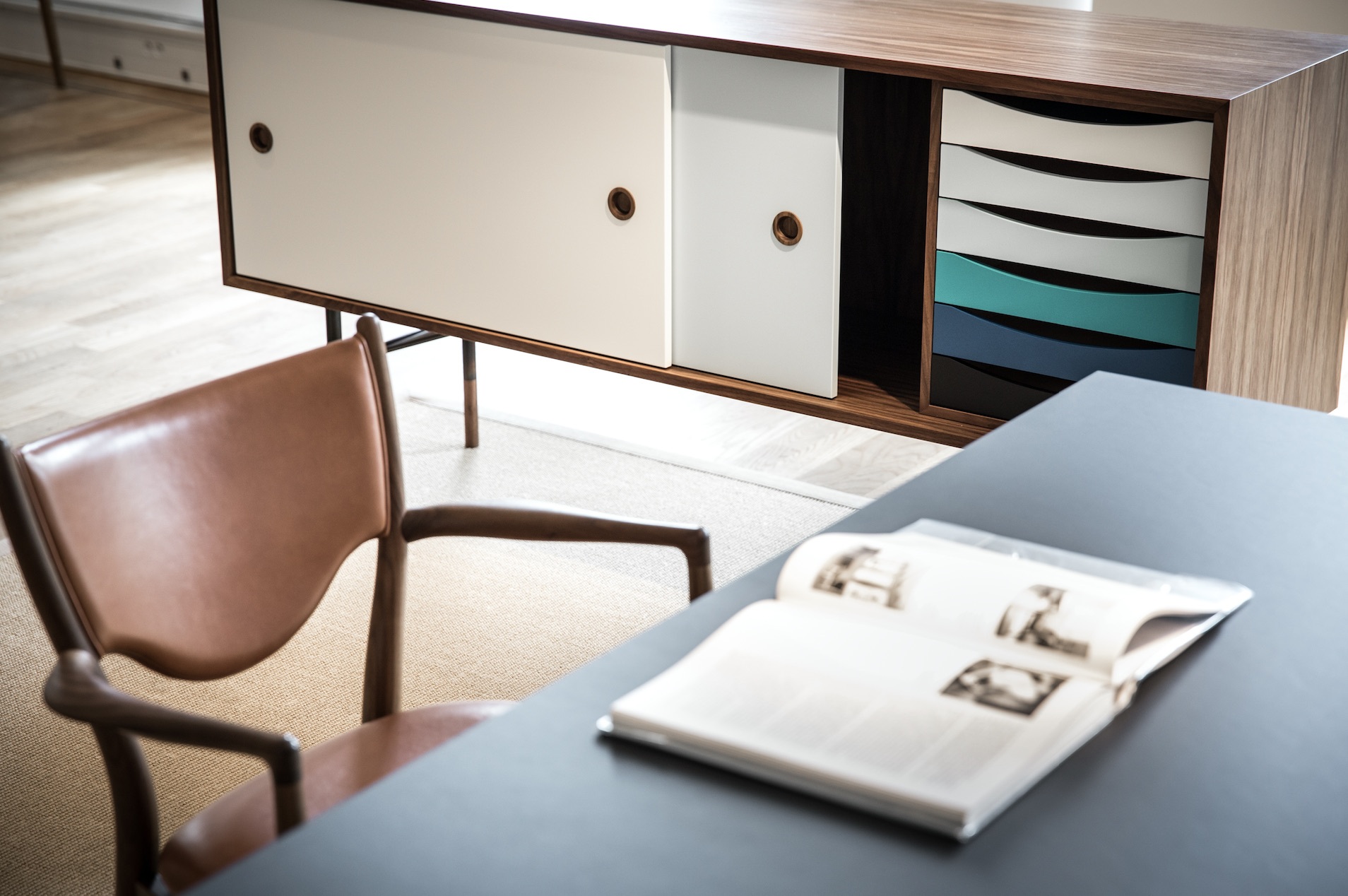 Sideboard 4