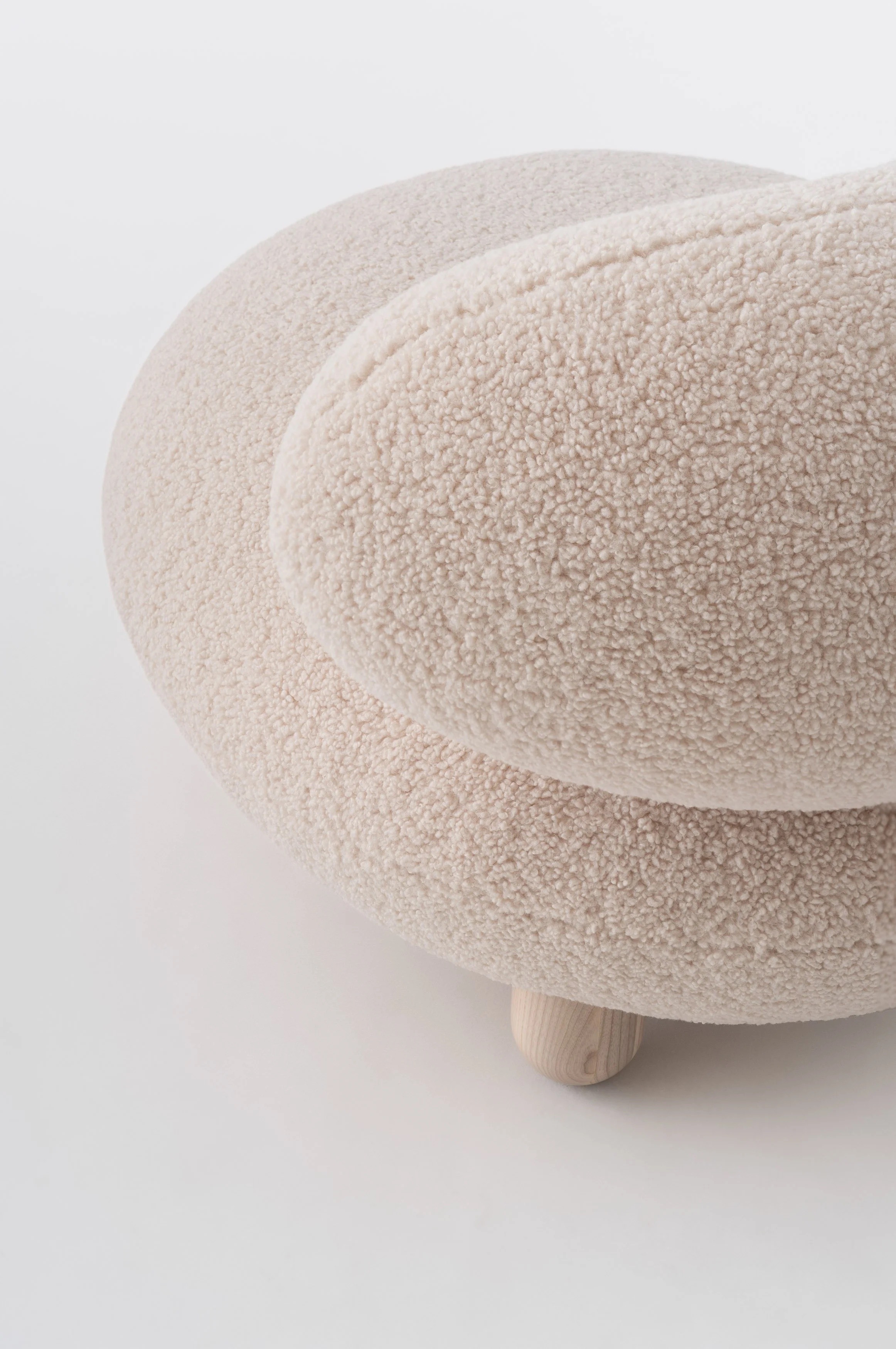 Flock Lounge Chairin Medofabricby NOOM7