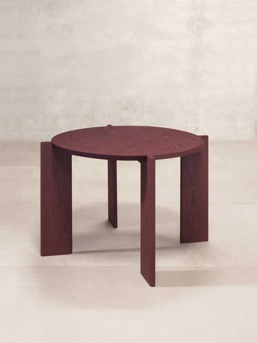01 High Table Iso