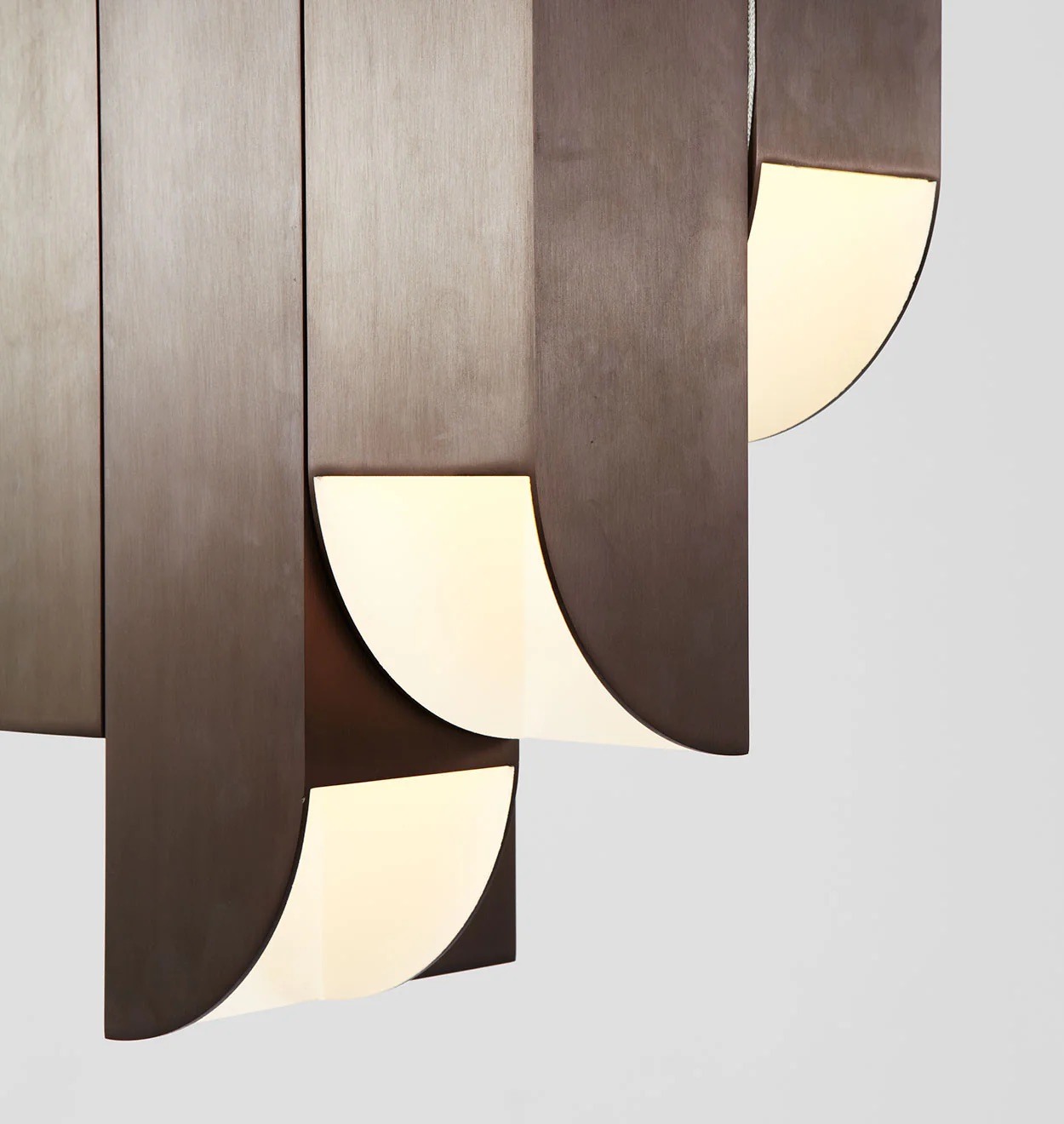 RH Cora 8 Bronze Detail12336