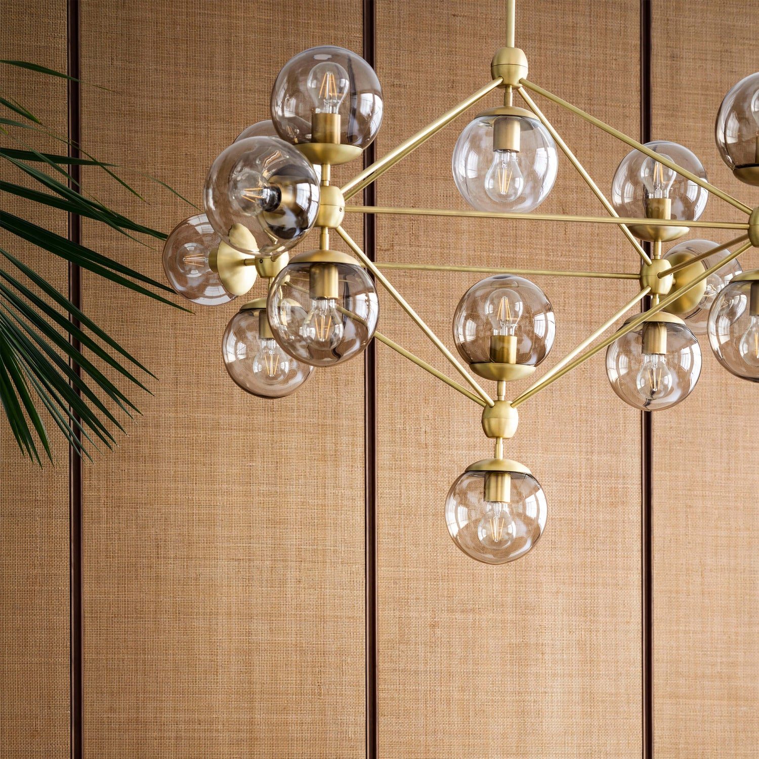 Modo Chandelier A new Spotti ph Alberto Strada 1500x1500