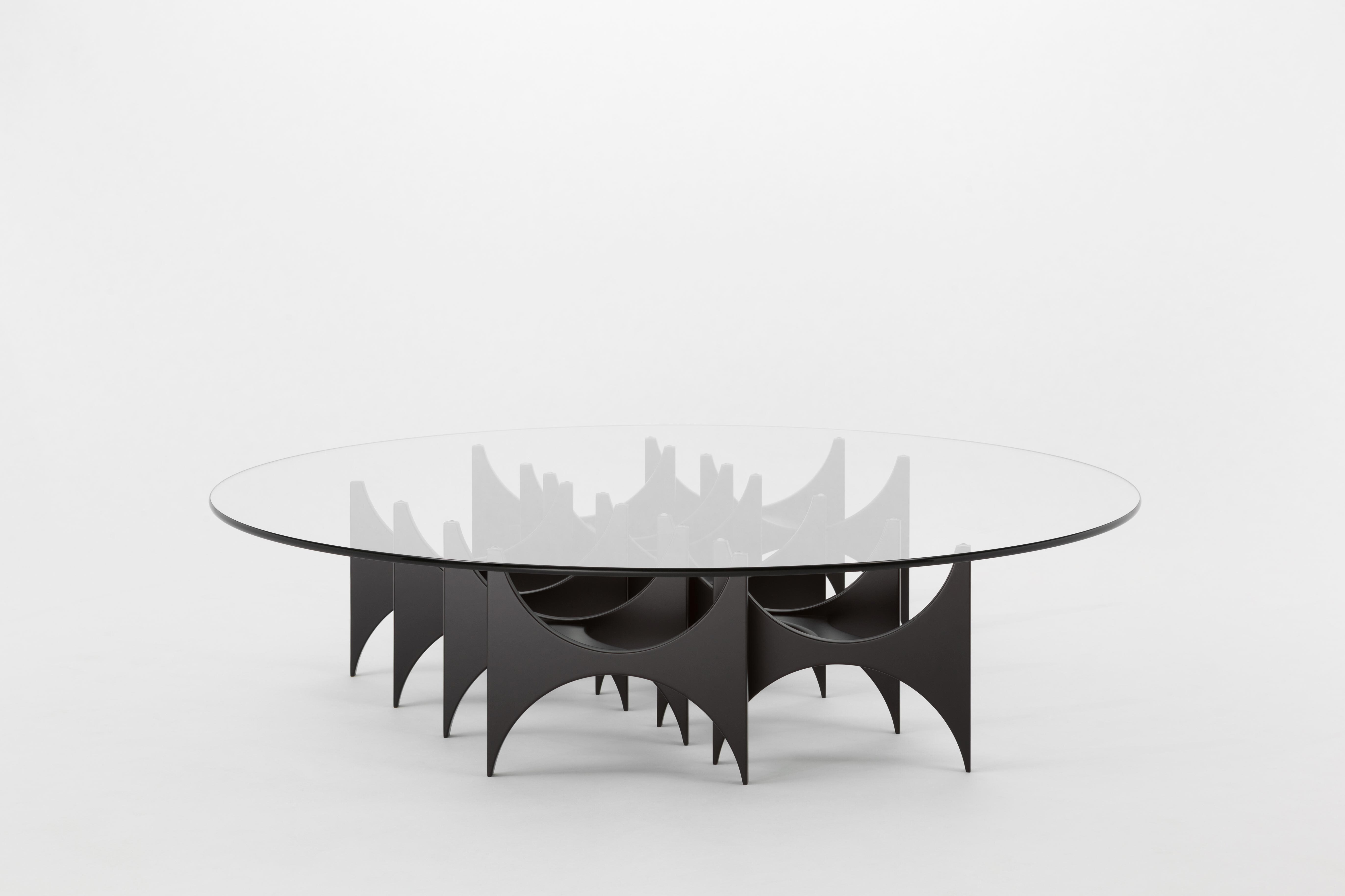 01 SEM HANNES PEER BUTTERFLY LOW TABLE 3 B
