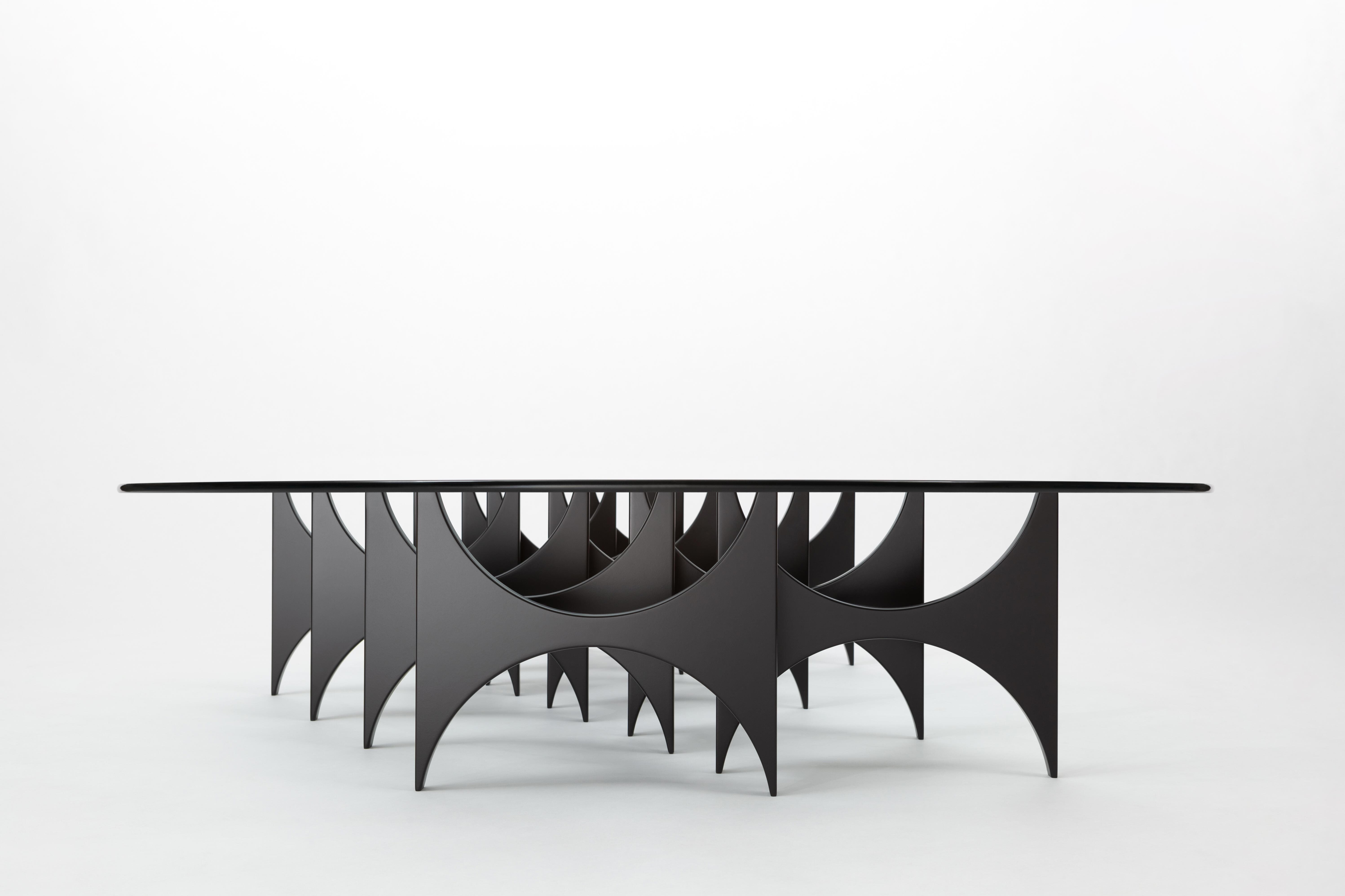 02 SEM HANNES PEER BUTTERFLY LOW TABLE 3 B