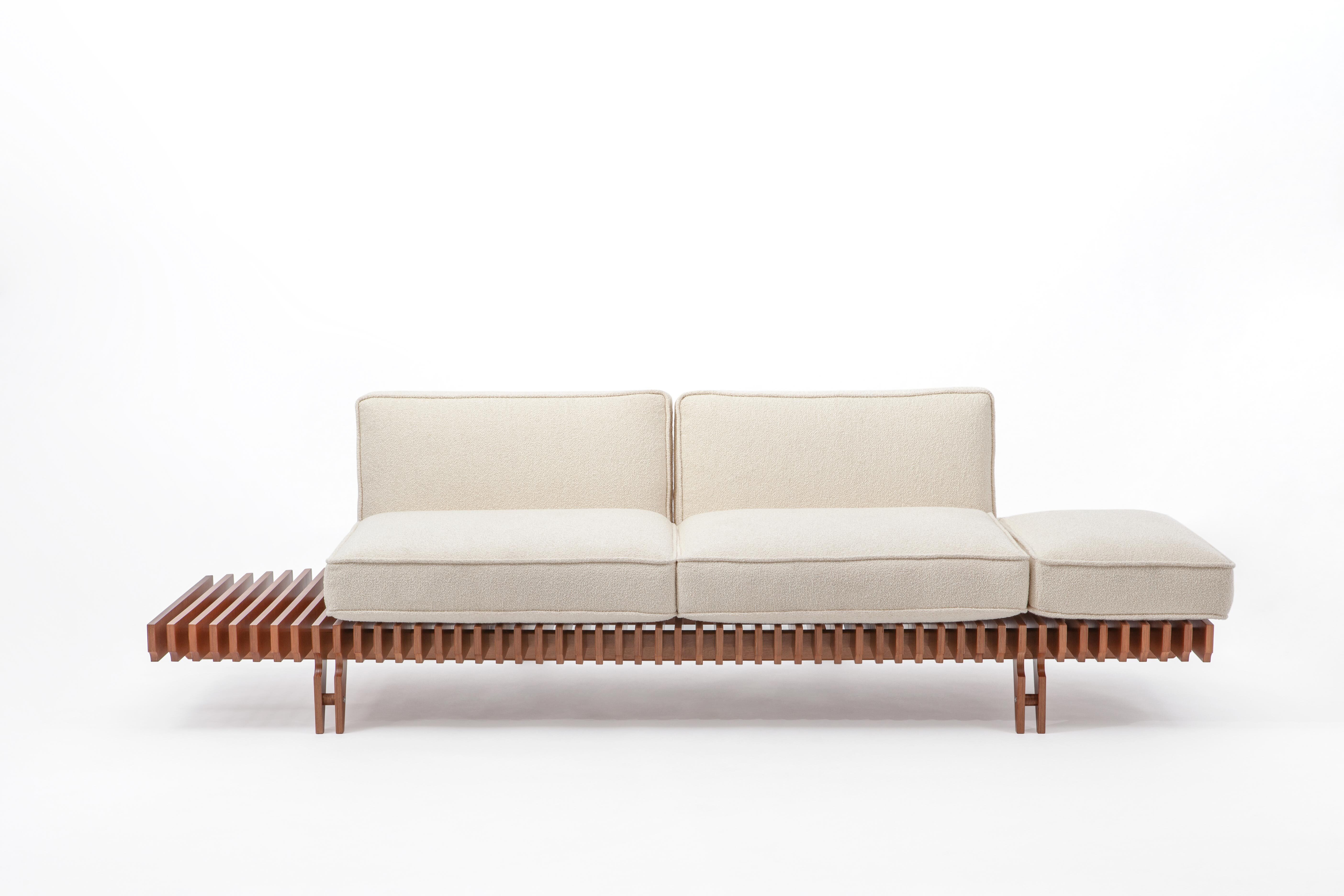04 SEM HANNES PEER MUIR SOFA