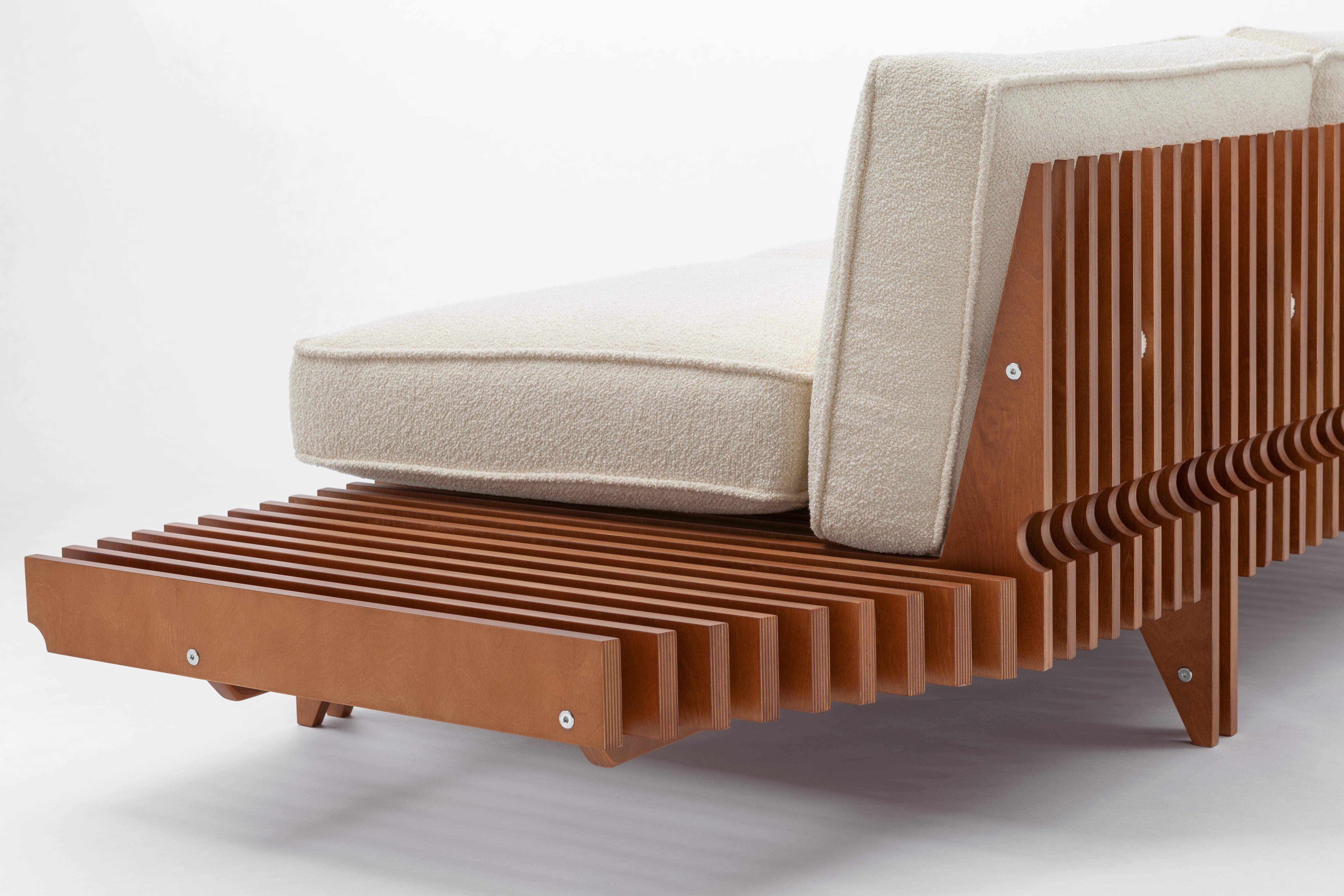 08 SEM HANNES PEER MUIR SOFA