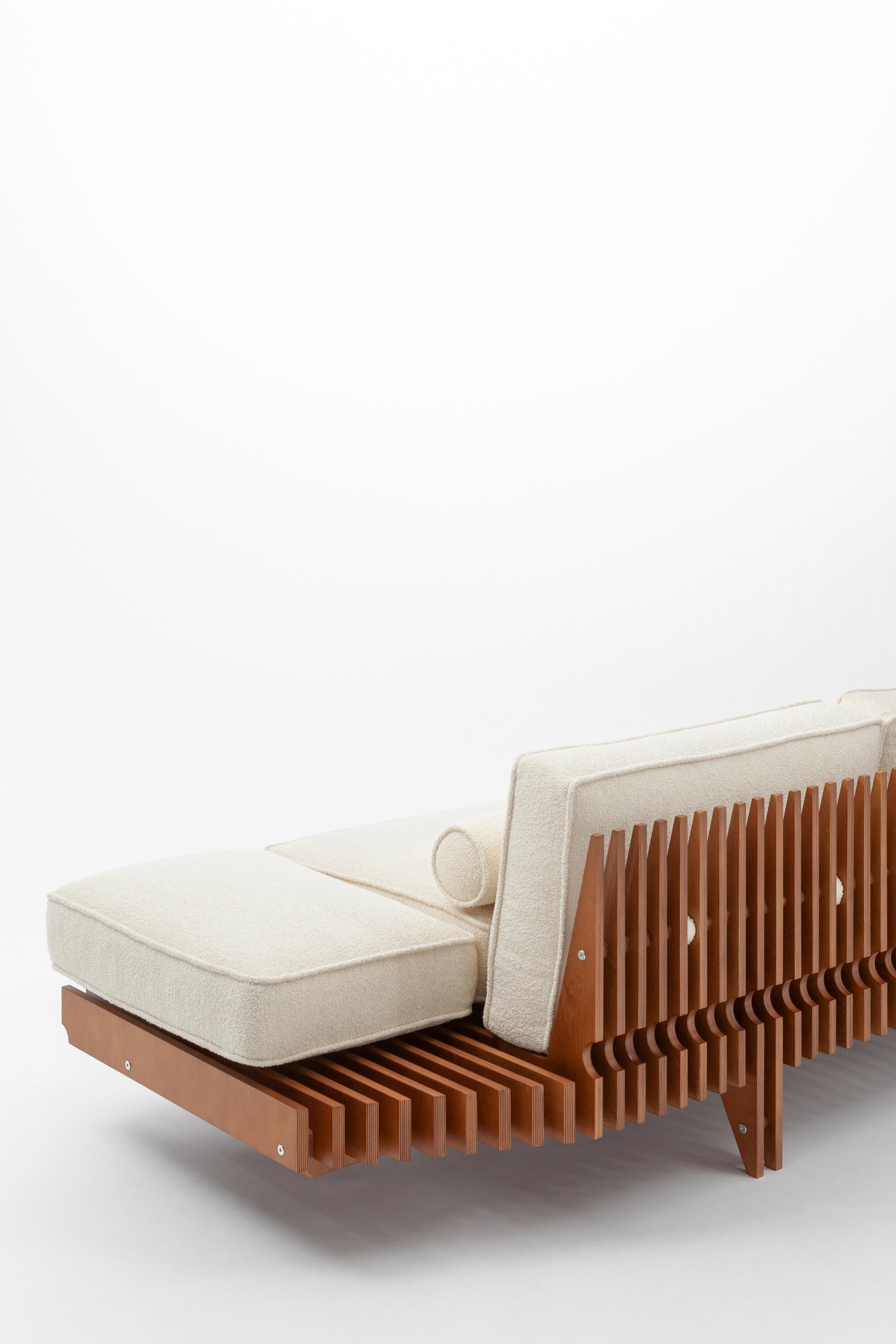 12 SEM HANNES PEER MUIR SOFA