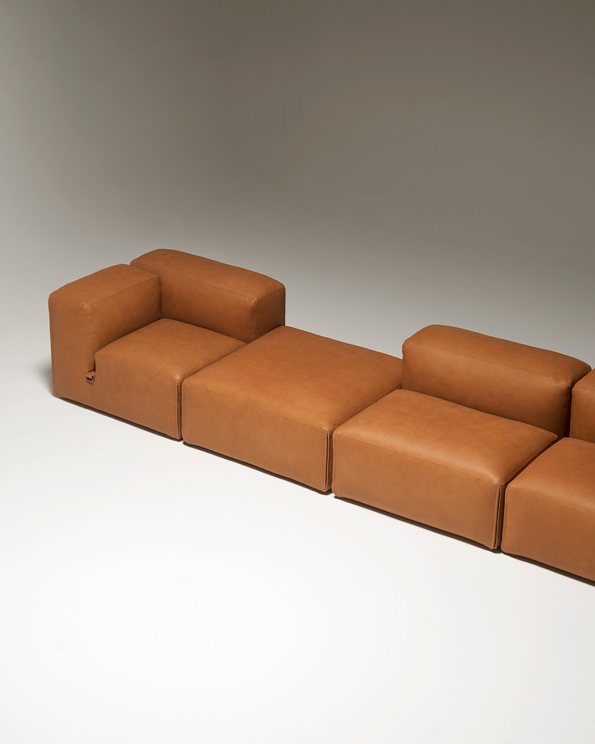 Tacchini Le Mura Web 08